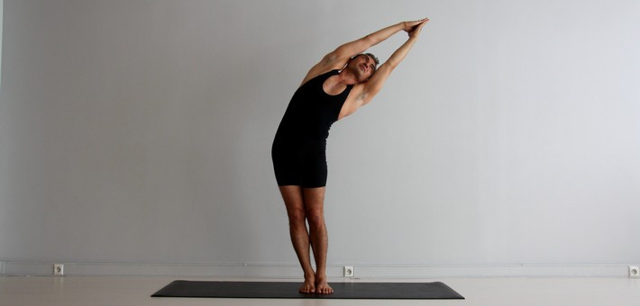 Candrāsana, la posture de la Lune