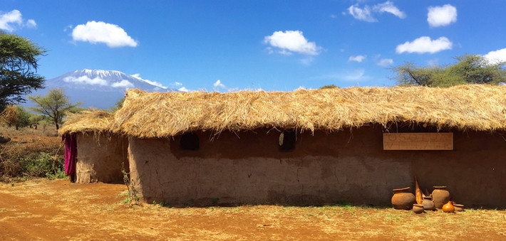 Cases traditionnelles du Boma