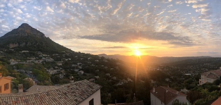 Jour 1. Dimanche - Arrivée et soirée d’accueil