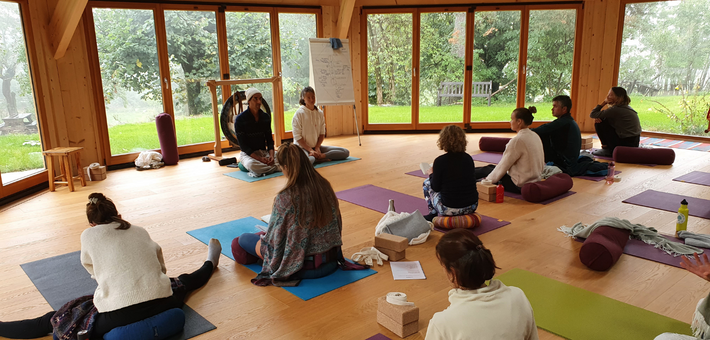 Retraite confort, méditation et yoga dans les Alpes - Zen&go