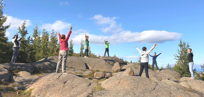 Retraite yoga et randonnée en Islande entre fjords et montagne 