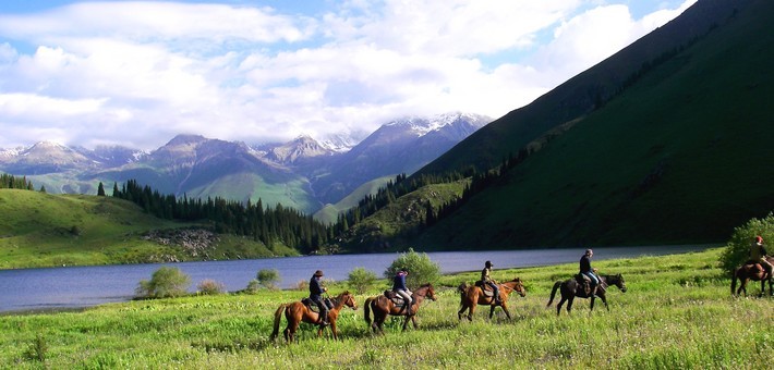 Yoga, cheval et vie nomade en Kirghizie-caval&go